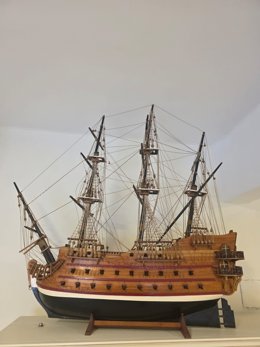 Chiva recibe el legado de su vecino Rafael Vicente Sánchez Higón, con maquetas de barcos históricos