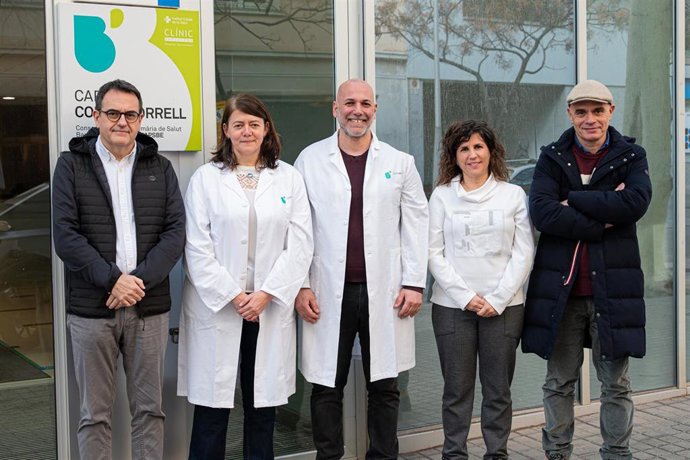 Archivo - El equipo a cargo del estudio.