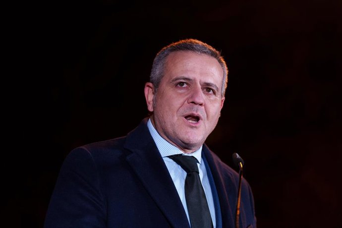 El consejero de transporte de la comunidad de Madrid, Jorge Rodrigo, interviene, en los Jardines de Gregorio Ordóñez, a 22 de enero de 2026, en Madrid (España). Los dirigentes del PP asisten hoy al acto de conmemoración del 31º aniversario del asesinato d