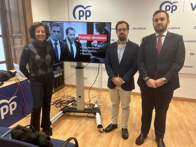 La senadora del PP por Valladolid Mercedes Cantalapiedra, junto a los diputados nacionales Eduardo Carazo y José Ángel Alonso.