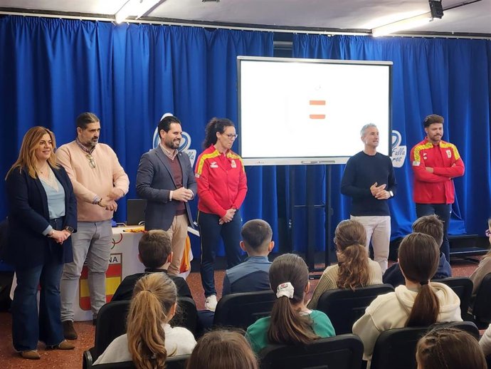 La Junta de Andalucía y el Comité Olímpico Español (COE) presentan la campaña deportiva 'Todos Olímpicos'.