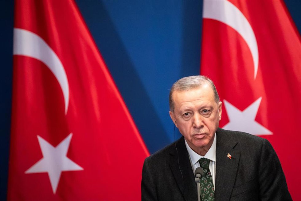 Archivo - El presidente de Turquía, Recep Tayyip Erdogan, durante una rueda de prensa en la capital de Hungría, Budapest.