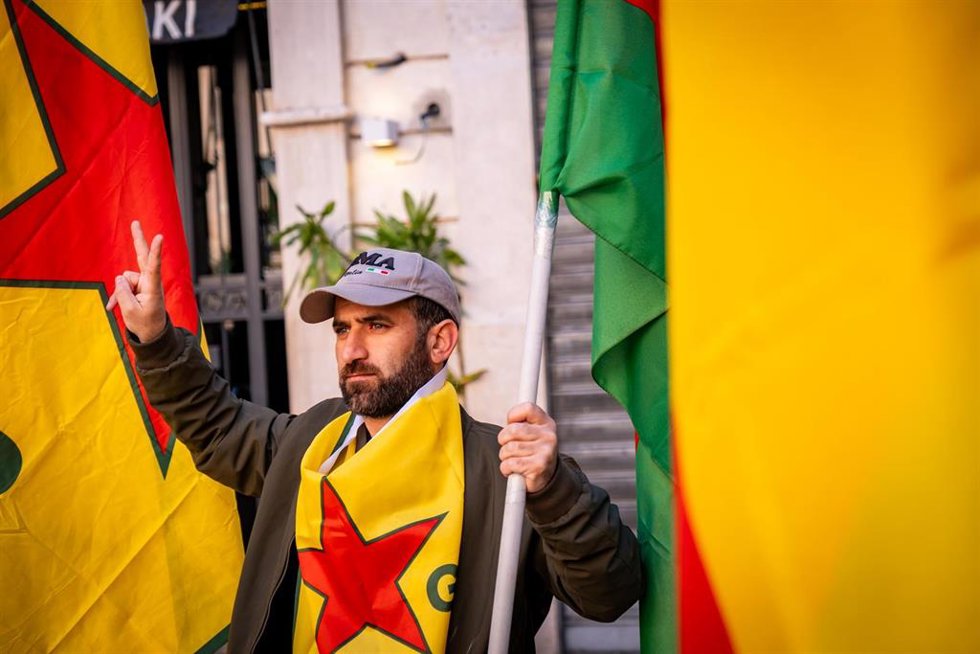 Imagen de una protesta en Roma (Italia) a favor del pueblo kurdo 