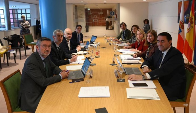 Reunión de los consejeros de Cantabria, País Vasco, Galicia, La Rioja, Castilla y León, Aragón y Madrid sobre la gestión del lobo