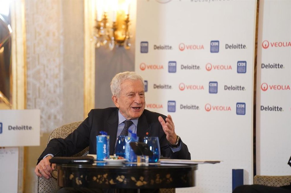 Manuel Bretón, Desayuno CEDE