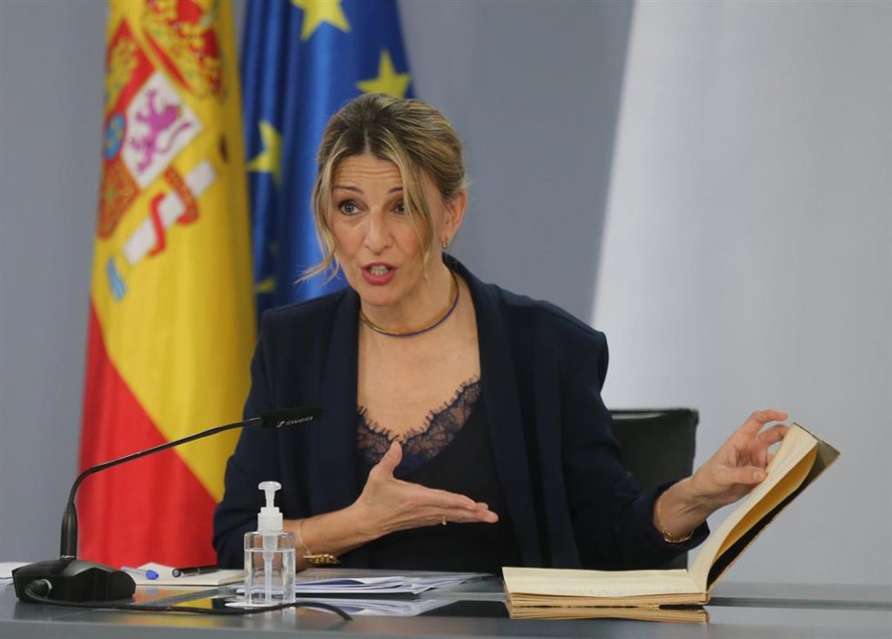 Archivo - La vicepresidenta segunda y ministra de Trabajo y Economía Social, Yolanda Díaz