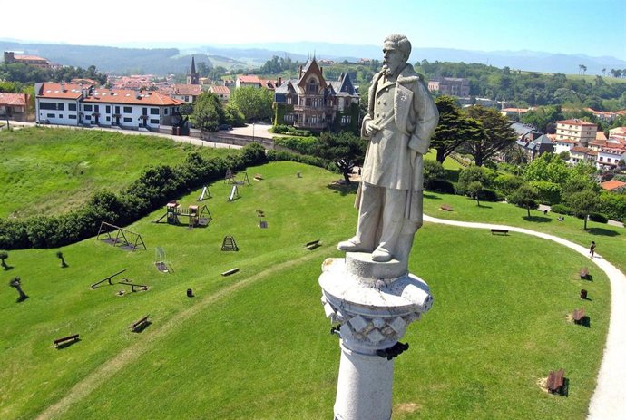 Estatua Marqués de Comillas