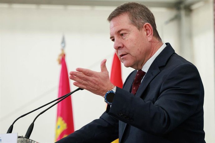 El presidente de Castilla-La Mancha, Emiliano García-Page, inaugura, en Villanueva de Alcardete (Toledo), la nueva Estación Depuradora de Aguas Residuales (EDAR).