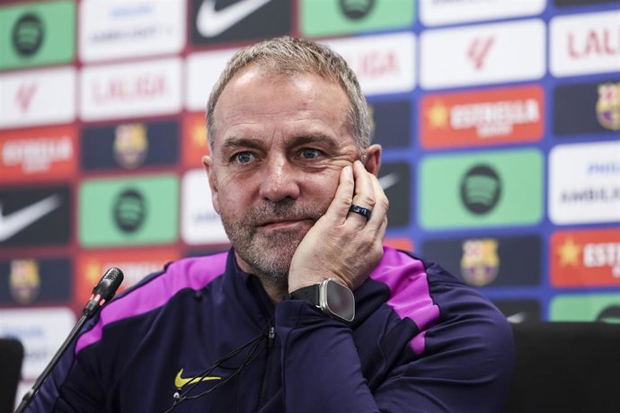El entrenador del FC Barcelona, Hansi Flick, en rueda de prensa previa al partido contra el Elche CF