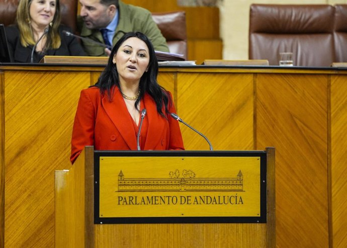 Archivo - La portavoz adjunta del Grupo Por Andalucía y dirigente de Podemos Andalucía, Alejandra Durán, en una imagen de archivo en el Pleno del Parlamento.