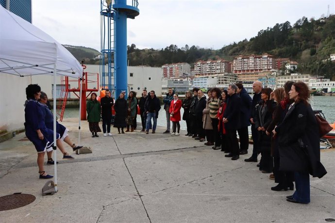 Inauguración de la escuela de buzos profesionales en Ondarroa