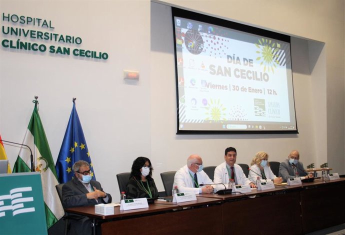 Reconocimiento del Clínico a profesionales por Día de San Cecilio.