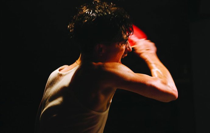 Así era el desquiciado final alternativo de Marty Supreme... ¡Con vampiros!