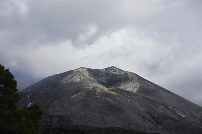 Archivo - Volcán Tajogaite, en la isla de La Palma