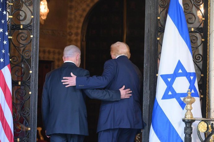 Archivo - December 29, 2025, Palm Beach, Florida, USA: President DONALD TRUMP welcomes Israeli Prime Minister BENJAMIN NETANYAHU to Mar-a-Lago in Palm Beach, Florida. The summit, their fifth in the US this year, is assumed to have focused on the implement
