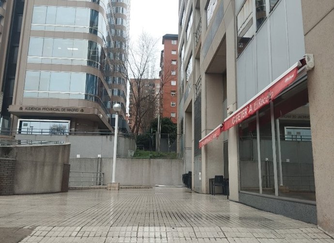 Bar El Receso, junto a la Audiencia Provincial de Madrid