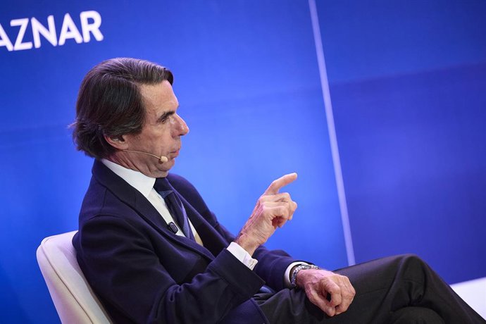 Archivo - Arquivo - O ex-presidente do Governo, José María Aznar, durante a apresentação do seu último livro, "Ordem e liberdade", em 10 de dezembro de 2025, em Madri (Espanha). O livro é apresentado como uma cartografia do presente: desde a irrupção da i