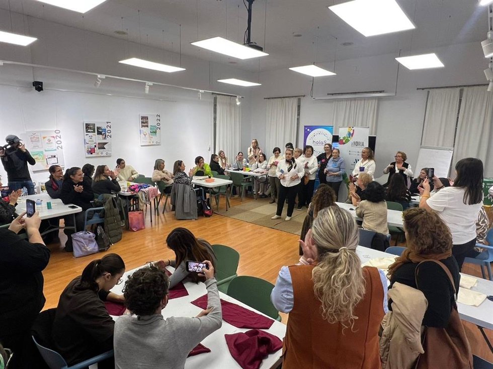 Mayores de 65 años participarán en un proyecto de La Noria para inclusión tecnológica y del conocimiento rural.