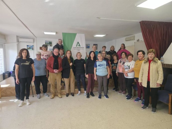 La delegada territorial de Inclusión Social, Juventud, Familias e Igualdad en Granada, Matilde Ortiz, ha puesto en valor el "refuerzo del sistema de atención a la dependencia" en el municipio de Órgiva