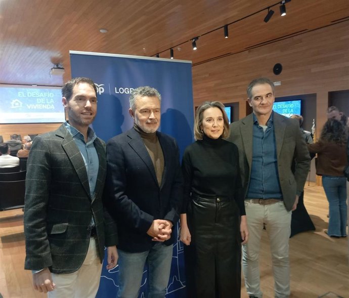 Cuca Gamarra asegura que "la única vivienda que le preocupa a Pedro Sánchez es la suya, La Moncloa"