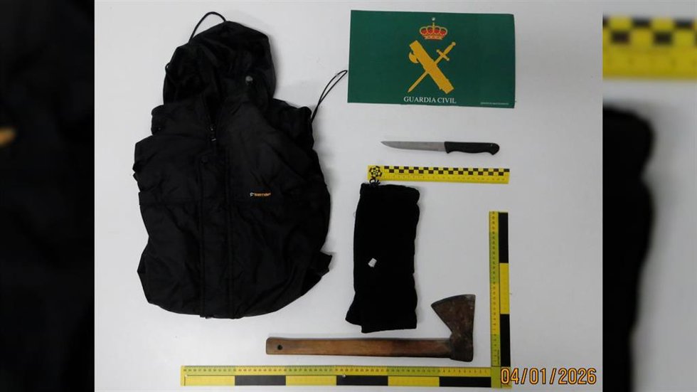 Detenido un hombre por atracar un comercio y agredir a la dependienta con un hacha en Tíjola.