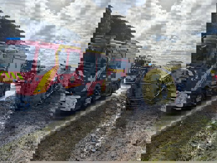 Muere el conductor de un camión cisterna tras volcar en Aldeamayor de San Martín (Valladolid)