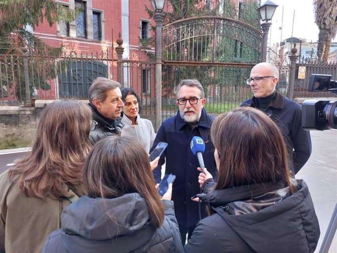 El PSOE reclama estudios arqueológicos rigurosos en La Vega ante posibles restos del palacio de Alfonso II.