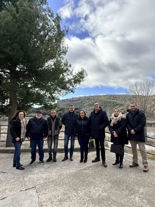 Candidatos del PSOE por Teruel en la localidad de Nogueruelas.