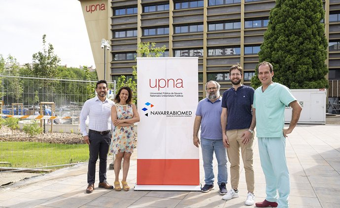 Archivo - De izq. A dcha.: Alcibíades Segundo Díaz, Almudena Sánchez Villegas, Jaime Andrés Rincón, Cédric Marco y Gonzalo Luis Alonso, en una imagen tomada al inicio del proyecto.