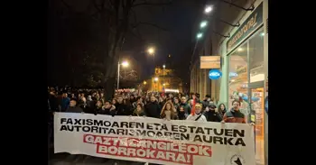 Miles de personas llaman en Pamplona a la organización "contra el fascismo y el autoritarismo"
