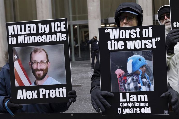 Protesta contra la detención de Liam Conejo Ramos y la muerte de Alex Pretti en acciones de agentes federales en Minnesota