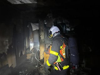 Incendio de una vivienda en Chaponería, Madrid, con tres personas intoxicadas dadas de alta por SUMMA112