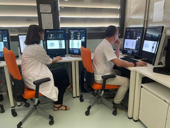 Todos Los Estudios E Imágenes Generadas Se Guardan De Forma Inmediata En El Repositorio Central Y Se Incorporan De Forma Automática A La Historia Clínica Del Paciente.