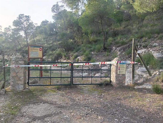 Prohibición del paso en una de las zonas del Parque Regional de Sierra Espuña.