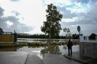 Continúan desalojados 150 vecinos en tres núcleos rurales de Jerez (Cádiz) tras la crecida del río Guadalete