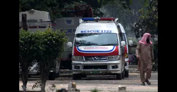 Cuatro muertos y 28 heridos al chocar un autobús de invitados de una boda con un camión en Pakistán