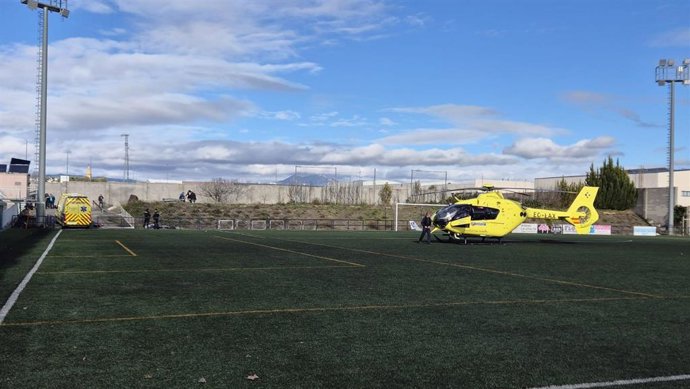 El helicóptero de Osakidetza ha trasladado al menor al Hospital de Cruces