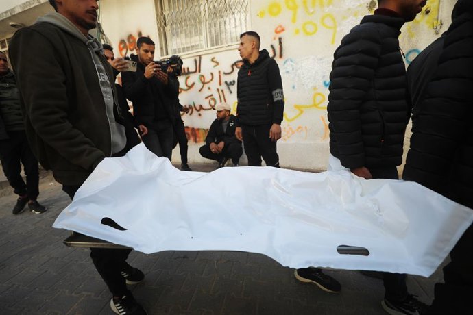 January 31, 2026, Gaza City, Gaza Strip, Palestinian Territory: Bodies are being brougt to Al Shifa Hospital after Israeli attack killed 12 Palestinians, including seven from the same family despite the ceasefire in Gaza City, Gaza on January 31, 2026. Th