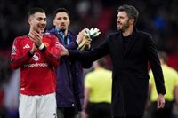 City y Aston Villa fallan y el United dobla el efecto Carrick