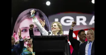 La oficialista Laura Fernández se hace con la Presidencia de Costa Rica en la primera vuelta