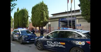 Policía Nacional detiene a un individuo por robar en dos establecimientos comerciales en Molina de Segura