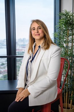 Nassima Dinia, nueva directora financiera de Telecoming