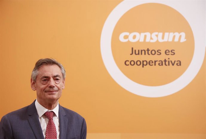 Archivo - Imagen de archivo del ex director general de Consum, Juan Luis Durich.