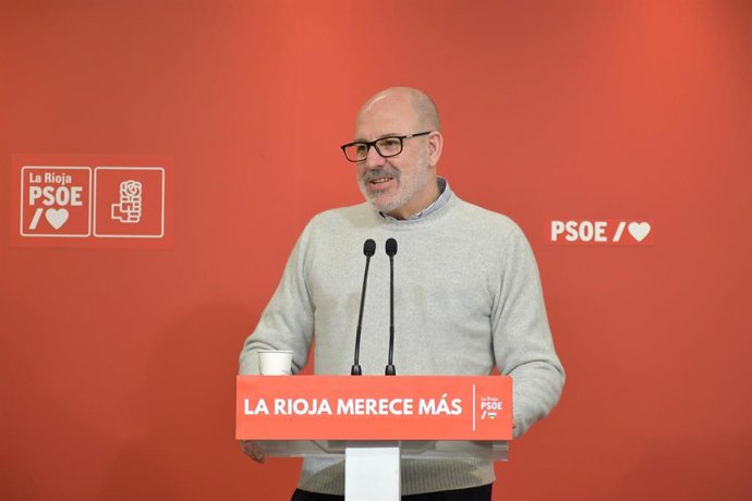 El diputado socialista, Miguel González de Legarra.