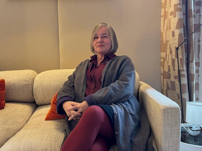 La escritora Stefanie Kremser antes de la rueda de prensa este lunes en Barcelona