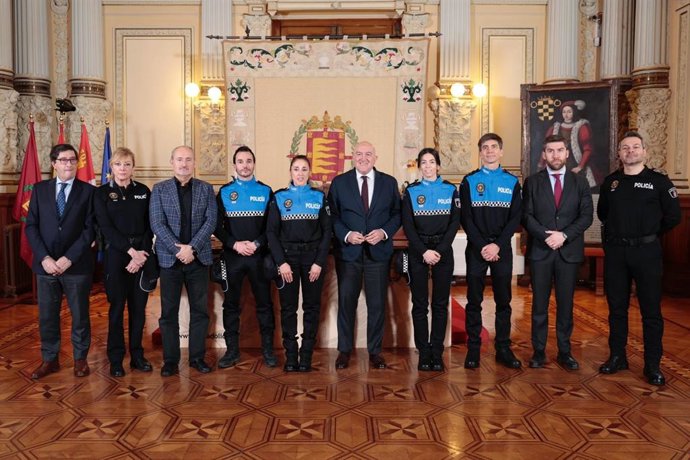 Toma de posesión de cuatro nuevos agentes de la Policía Municipal de Valladolid.