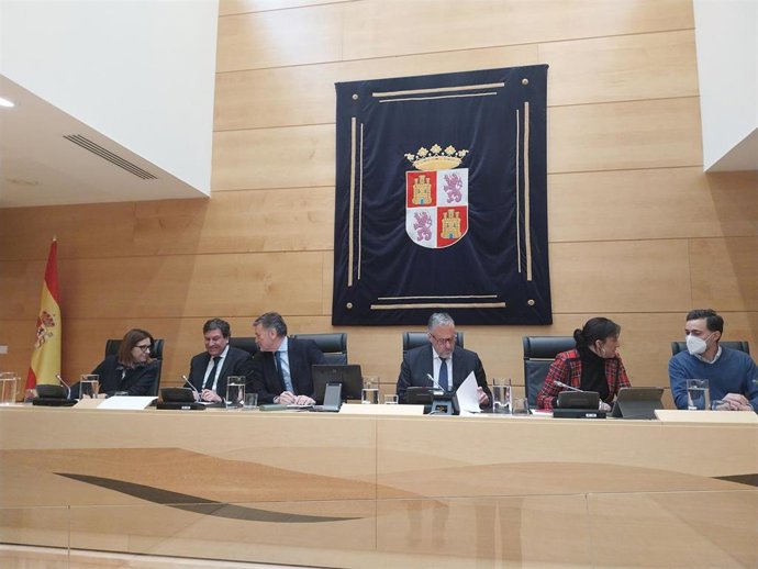 Carriedo defiende en la Diputación Permanente el Decreto para la subida salarial de los empleados públicos