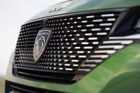 El Peugeot 208 se corona como coche más vendido en enero y Toyota arranca 2026 como marca más popular