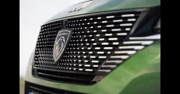 El Peugeot 208 se corona como coche más vendido en enero y Toyota arranca 2026 como marca más popular