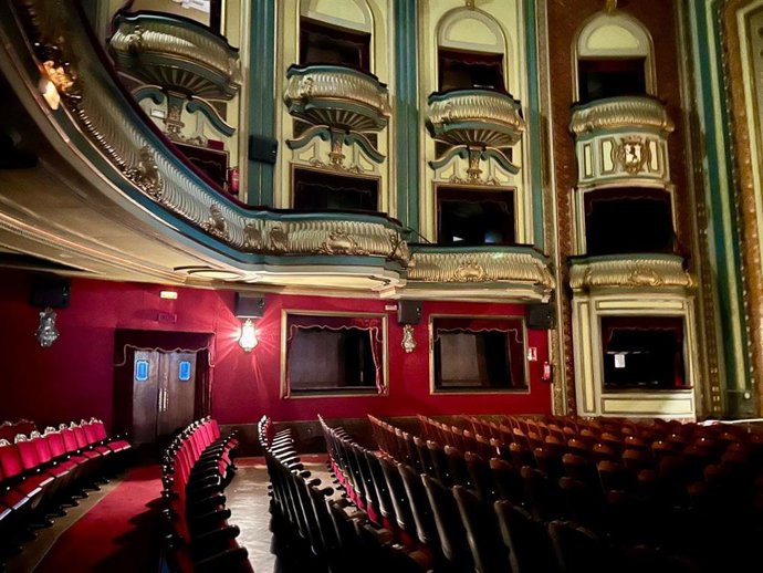 Teatro Emperador de León.